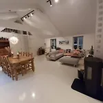 Beautiful In The Centre Of Apartment *